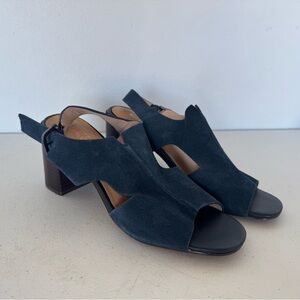 Market & Spruce Navy Suede Heeled Sandals- Size 8